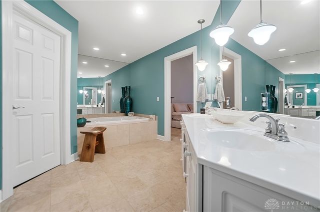 7395 Cades Cove, Centerville, OH 45459