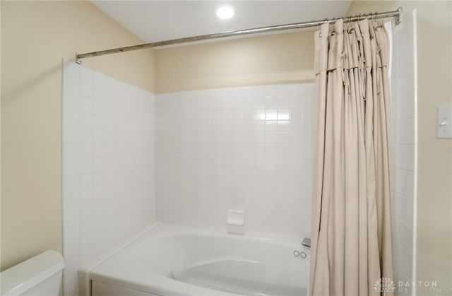 7395 Cades Cove, Centerville, OH 45459