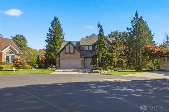 7395 Cades Cove, Centerville, OH 45459