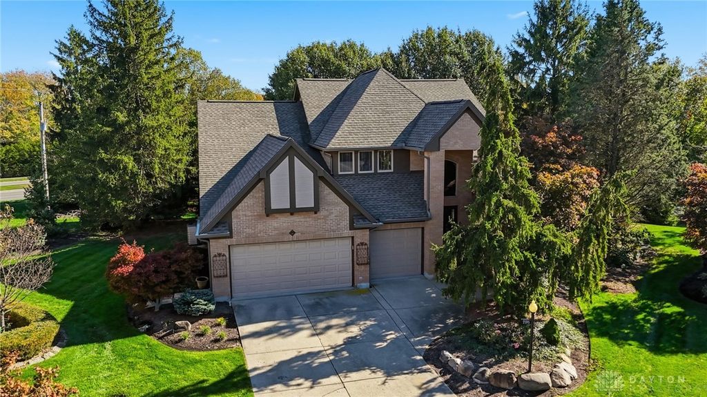 7395 Cades Cove, Centerville, OH 45459