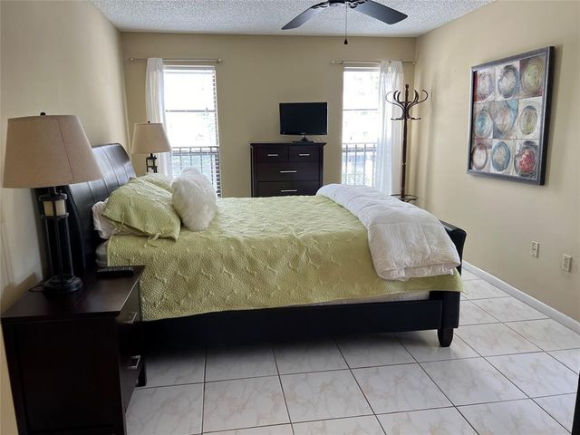 445 SE 21st Avenue 201, Deerfield Beach, FL 33441