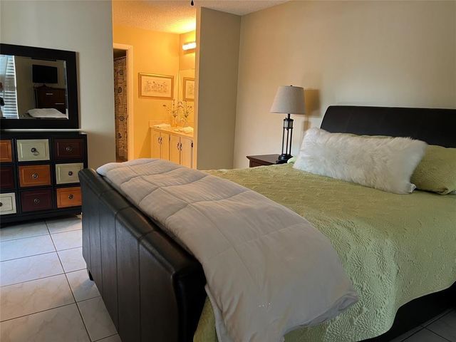 445 SE 21st Avenue 201, Deerfield Beach, FL 33441