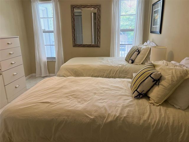 445 SE 21st Avenue 201, Deerfield Beach, FL 33441