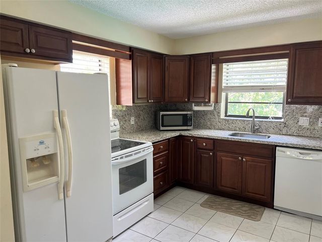 445 SE 21st Avenue 201, Deerfield Beach, FL 33441