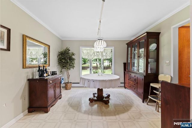 160 Spring Valley Road, Park Ridge, NJ 07656