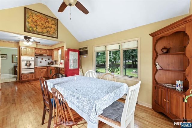 160 Spring Valley Road, Park Ridge, NJ 07656