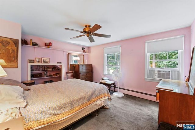 160 Spring Valley Road, Park Ridge, NJ 07656