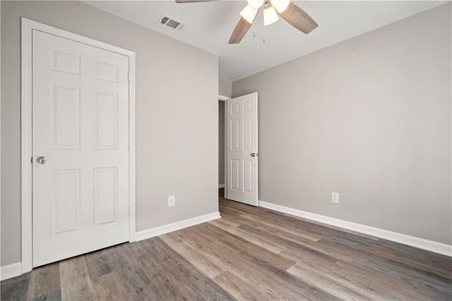 9040 Valley View Drive, Mobile, AL 36695