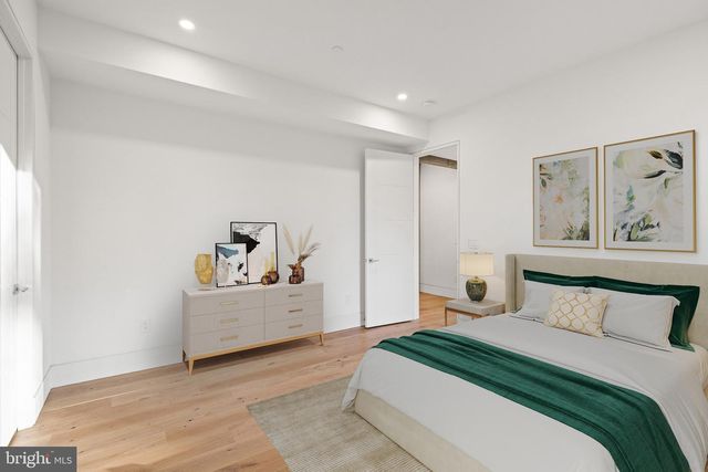 2717 TENNYSON ST NW, Washington, DC 20015