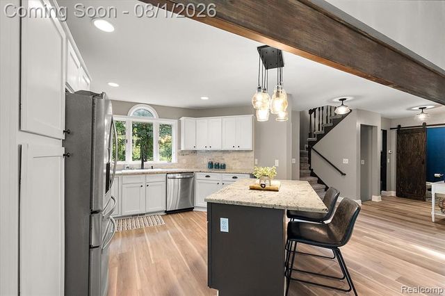 1650 Cobblestone Lane, Oxford, MI 48371