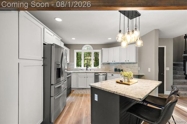 1650 Cobblestone Lane, Oxford, MI 48371