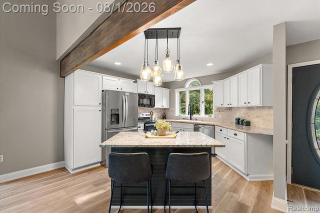 1650 Cobblestone Lane, Oxford, MI 48371