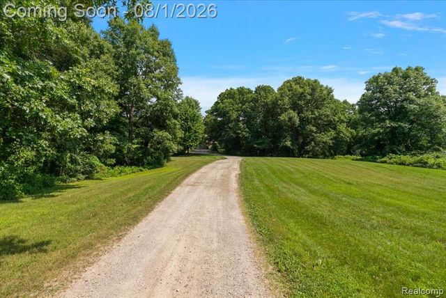 1650 Cobblestone Lane, Oxford, MI 48371