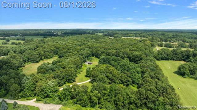 1650 Cobblestone Lane, Oxford, MI 48371