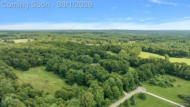 1650 Cobblestone Lane, Oxford, MI 48371