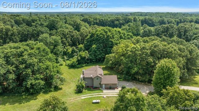 1650 Cobblestone Lane, Oxford, MI 48371