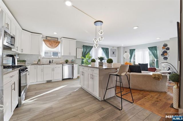 28 Hanford Street, Newark, NJ 07114