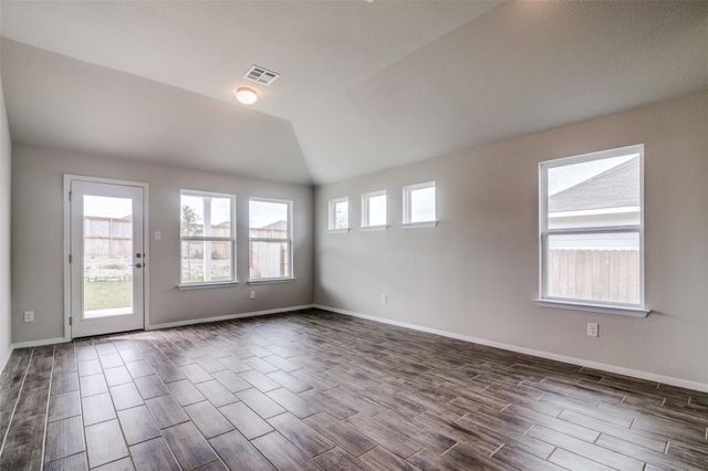 140 Shugart ST, San Marcos, TX 78666