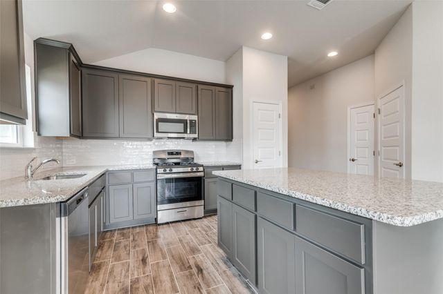 140 Shugart ST, San Marcos, TX 78666