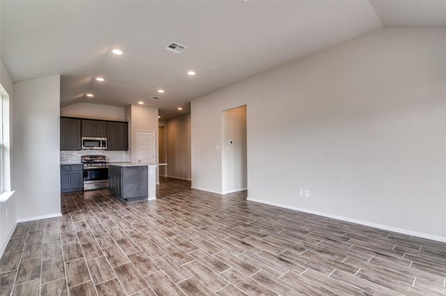 140 Shugart ST, San Marcos, TX 78666