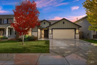 690 N Keagan Way, Meridian, ID 83642