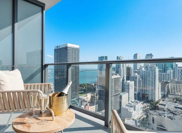 159 NE 6th street 3311, Miami, FL 33132