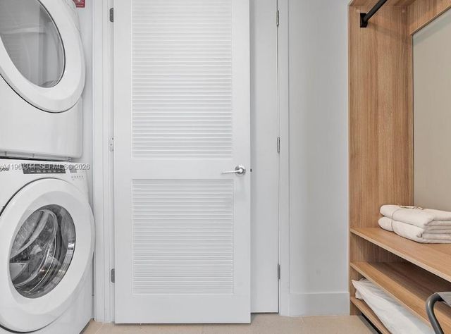 159 NE 6th street 3311, Miami, FL 33132