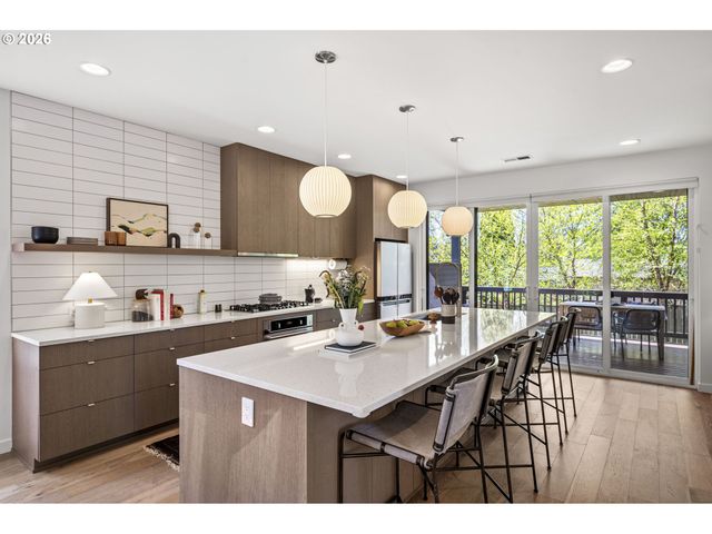 2015 Se 46TH Ave, Portland, OR 97215