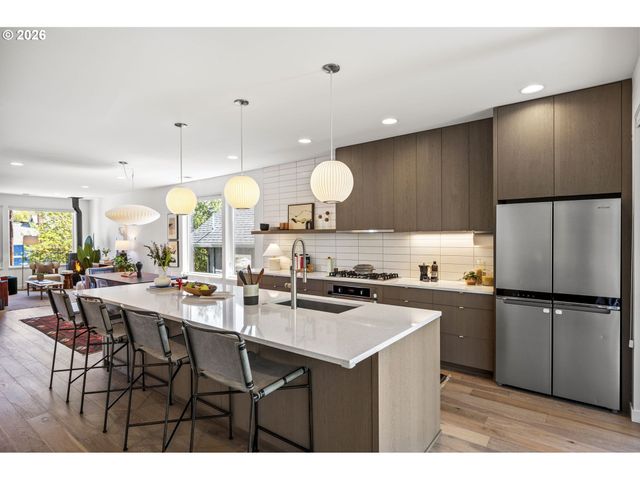 2015 Se 46TH Ave, Portland, OR 97215