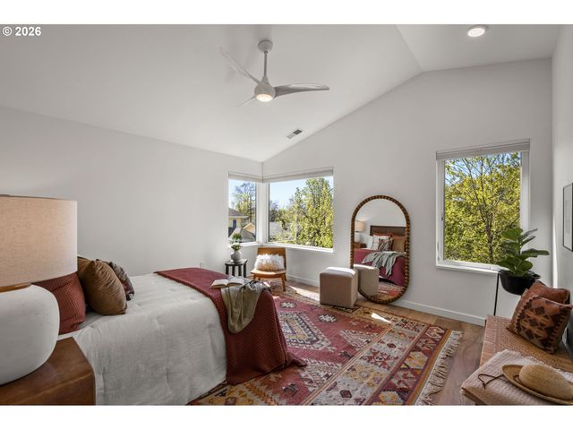 2015 Se 46TH Ave, Portland, OR 97215