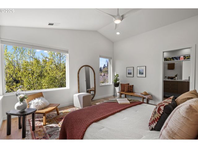 2015 Se 46TH Ave, Portland, OR 97215