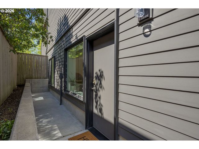 2015 Se 46TH Ave, Portland, OR 97215