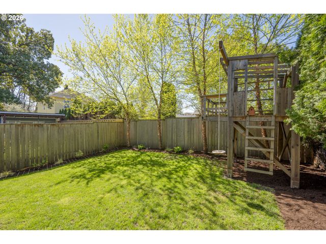 2015 Se 46TH Ave, Portland, OR 97215