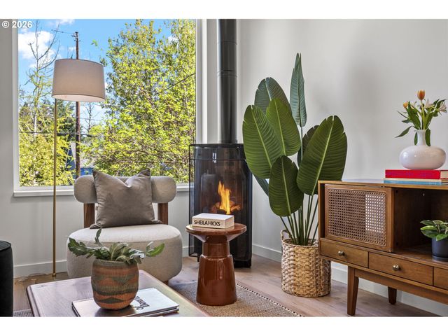 2015 Se 46TH Ave, Portland, OR 97215