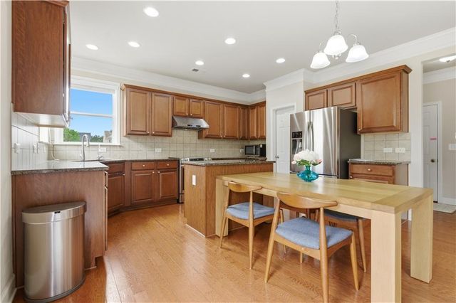 2572 Larson Creek Way, Duluth, GA 30097