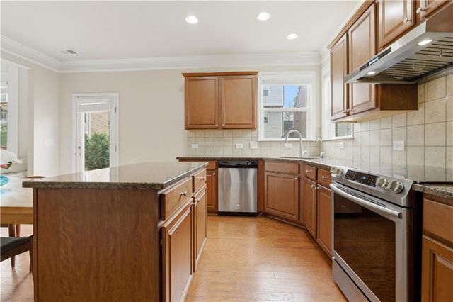 2572 Larson Creek Way, Duluth, GA 30097
