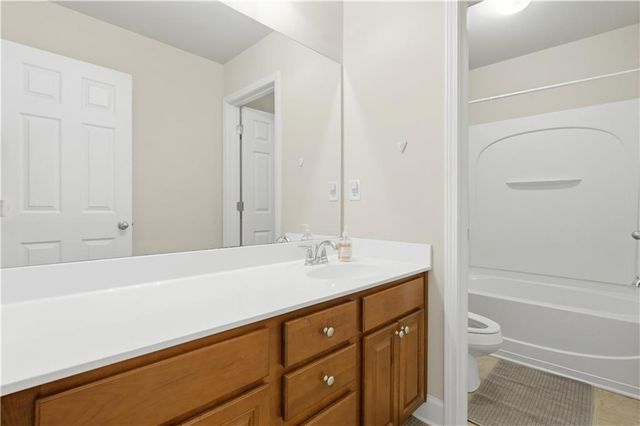 2572 Larson Creek Way, Duluth, GA 30097