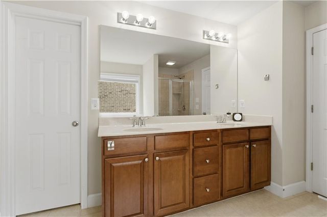 2572 Larson Creek Way, Duluth, GA 30097