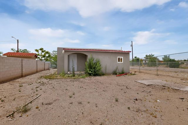 1430 Franciscan Street NE, Albuquerque, NM 87102