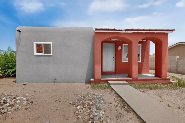 1430 Franciscan Street NE, Albuquerque, NM 87102
