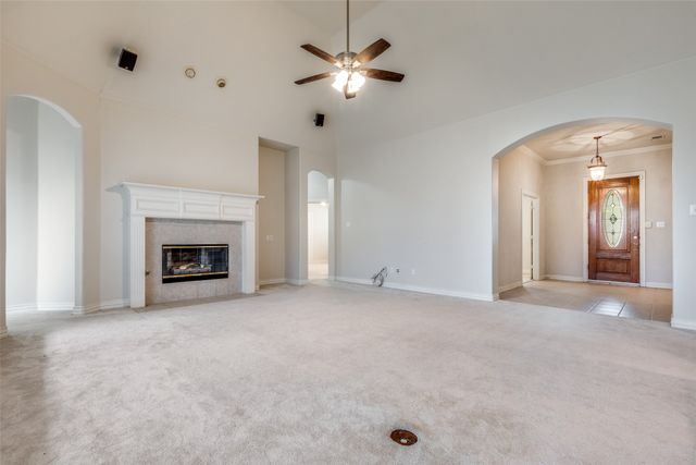 1806 E Branch Hollow Drive, Carrollton, TX 75007