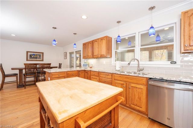 176 Forest Meadow Lane, Clemmons, NC 27012