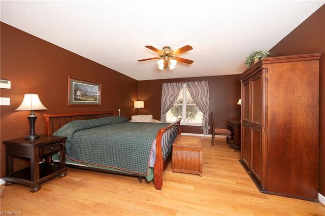 176 Forest Meadow Lane, Clemmons, NC 27012