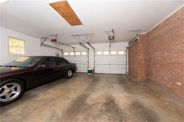 176 Forest Meadow Lane, Clemmons, NC 27012