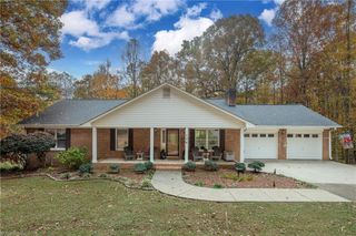 176 Forest Meadow Lane, Clemmons, NC 27012