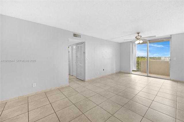 1750 W 46th St 544, Hialeah, FL 33012