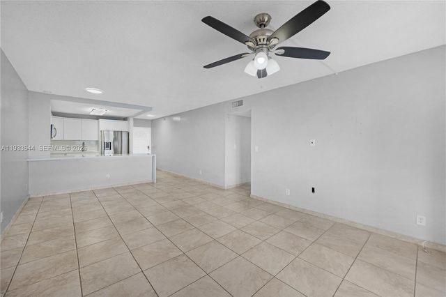 1750 W 46th St 544, Hialeah, FL 33012