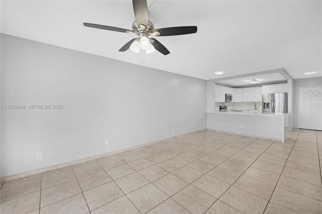 1750 W 46th St 544, Hialeah, FL 33012