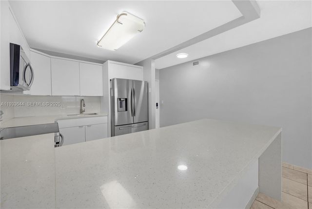 1750 W 46th St 544, Hialeah, FL 33012