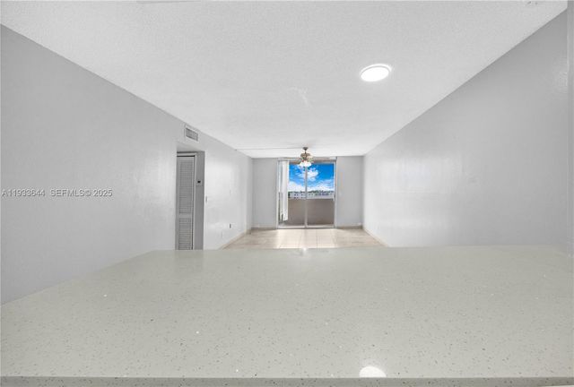 1750 W 46th St 544, Hialeah, FL 33012